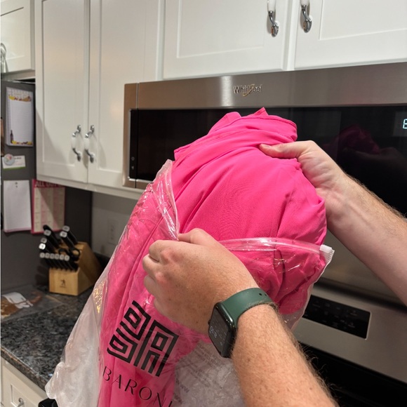 Elegant Pink Maxi Dress - Picture 5 of 5